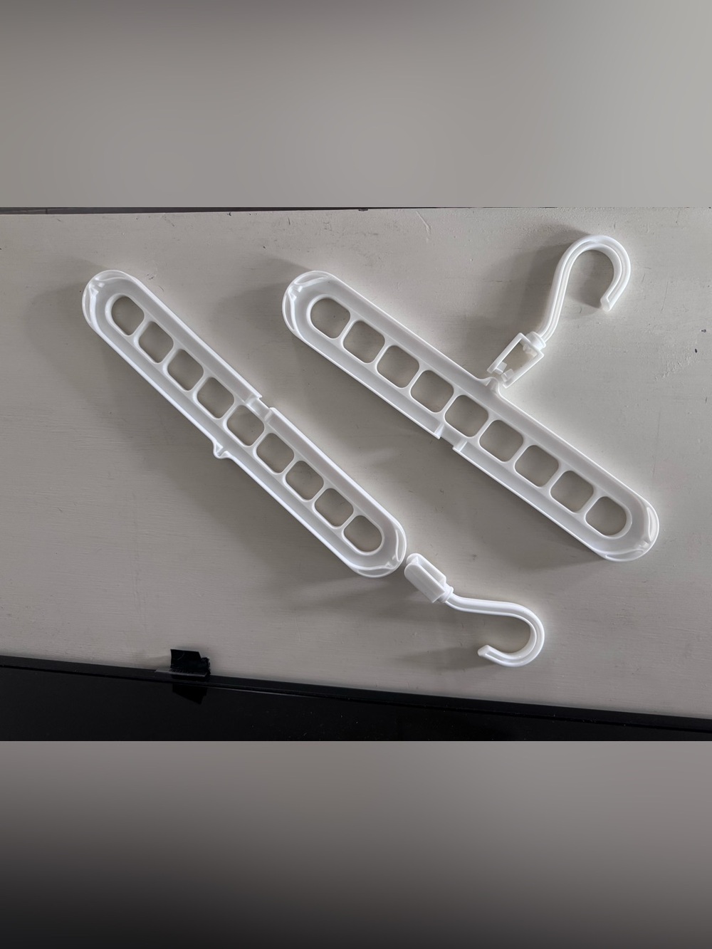 SET OF 3 SINGLE HANGERS The Container Store Multi-Slot Hangers in Whitw